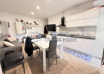 SALA.jpg - Trilocale Via Garibaldi, Riva Ligure - foto 2