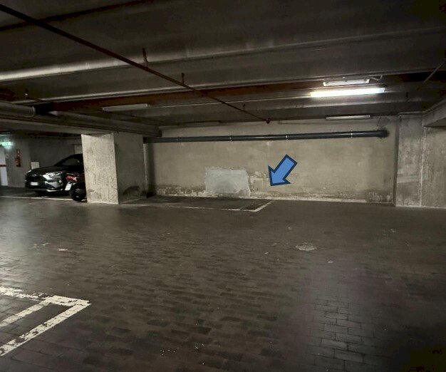 4.jpg - Box all'asta Via Fieschi 15, Genova - foto 2