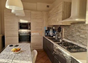 4.jpg - Appartamento Via San Leonardo 144, Massa - foto 1