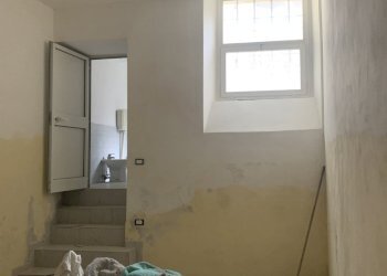 IMG_9932.jpg - Magazzino Camaiore - foto 3