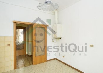 CUCINA - Quadrilocale Via Robassomero 15, Ciriè - foto 8