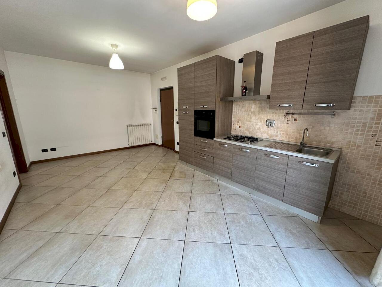 WhatsApp Image 2026-03-05 at 11.46.28 AM (7).jpeg - Appartamento Via Marche 57, Fonte Nuova - foto 2