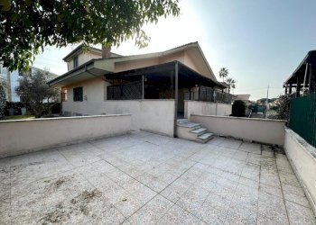 WhatsApp Image 2026-03-03 at 5.23.47 PM (4).jpeg - Villa Trifamiliare Via Svetonio 73, Guidonia Montecelio - foto 4