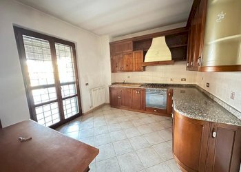 WhatsApp Image 2026-03-03 at 5.23.49 PM (1).jpeg - Villa Trifamiliare Via Svetonio 73, Guidonia Montecelio - foto 12