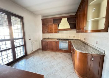 WhatsApp Image 2026-03-03 at 5.23.49 PM (4).jpeg - Villa Trifamiliare Via Svetonio 73, Guidonia Montecelio - foto 15