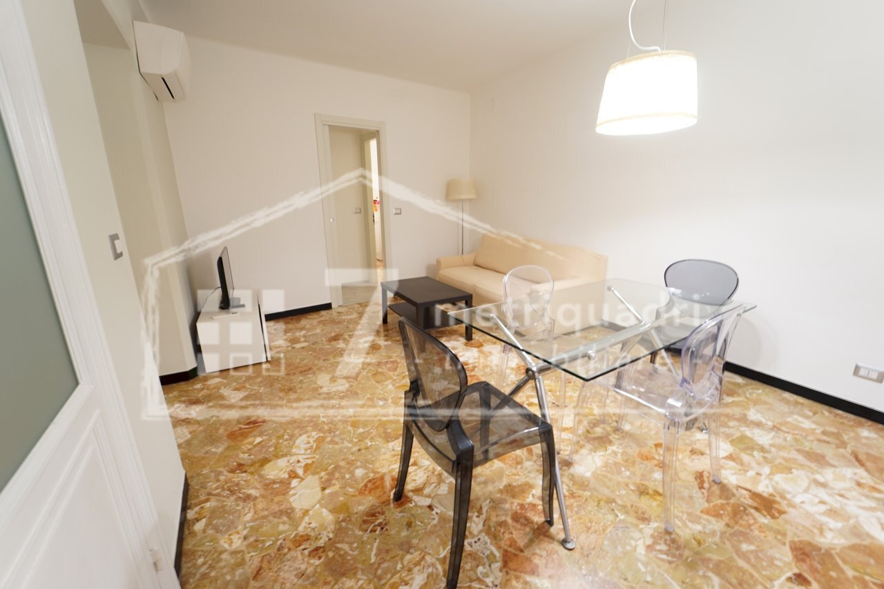 01.jpg - Appartamento Chiavari - foto 1