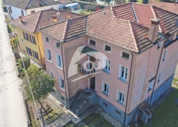 facciata - Casa indipendente Via Giuseppe Verdi 9, Sangiano - foto 5