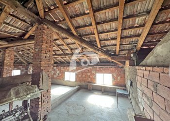 sottotetto - Casa indipendente Via Giuseppe Verdi 9, Sangiano - foto 11