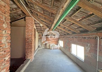 sottotetto - Casa indipendente Via Giuseppe Verdi 9, Sangiano - foto 12