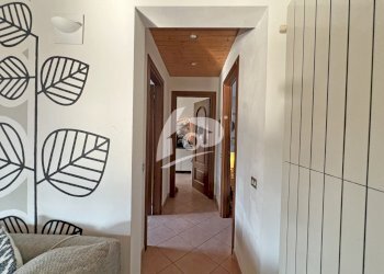 corridoio - Villa a Schiera Via Gatè 31, Leggiuno - foto 14