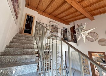 scala interna - Villa a Schiera Via Gatè 31, Leggiuno - foto 20