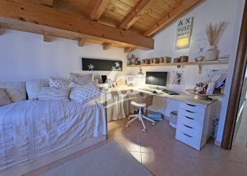 camera piano primo - Villa a Schiera Via Gatè 31, Leggiuno - foto 23