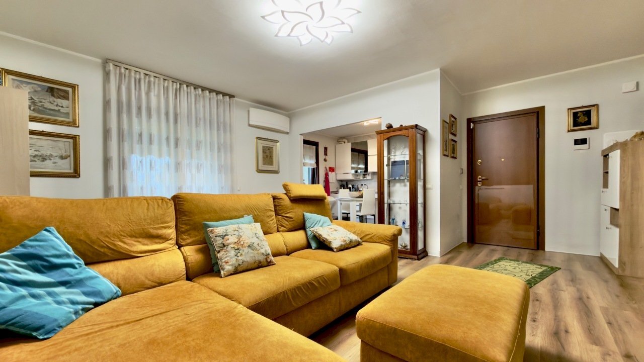 IMG_4926.jpg - Trilocale Via Caduti Piazza della Loggia, Rezzato - foto 3