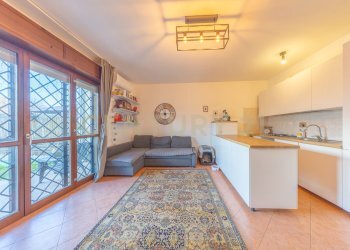 3.jpg - Appartamento Via Piero Corti 83, Roma (zona Colle Degli Abeti) - foto 2