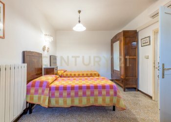 camera d2.jpg - Appartamento Corso Garibaldi 15, Lucca - foto 25