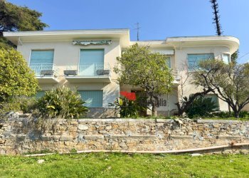 1772791878474.jpg - Villa Via G. D'Annunzio 60, Sanremo - foto 1