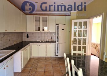 54.jpg - Villa Via Comunale Guantai Ad Orsolone 177, Napoli - photo 17