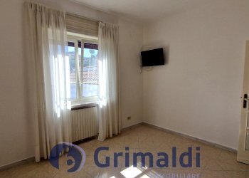 94.jpg - Villa Via Comunale Guantai Ad Orsolone 177, Napoli - photo 25