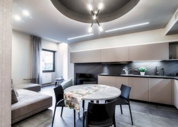 Interni appartamento - Two-room apartment Lungolario Trento 15, Como - photo 1