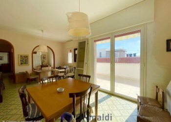 WhatsApp Image 2026-03-06 at 10.14.10 (3)_risultat - Quadrilocale Via Gioacchino Rossini 4, Porto Cesareo - foto 9