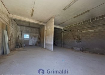 WhatsApp Image 2026-02-25 at 16.13.04 (3)_risultat - Magazzino Via Solano Li Belli 47, Lequile - foto 12