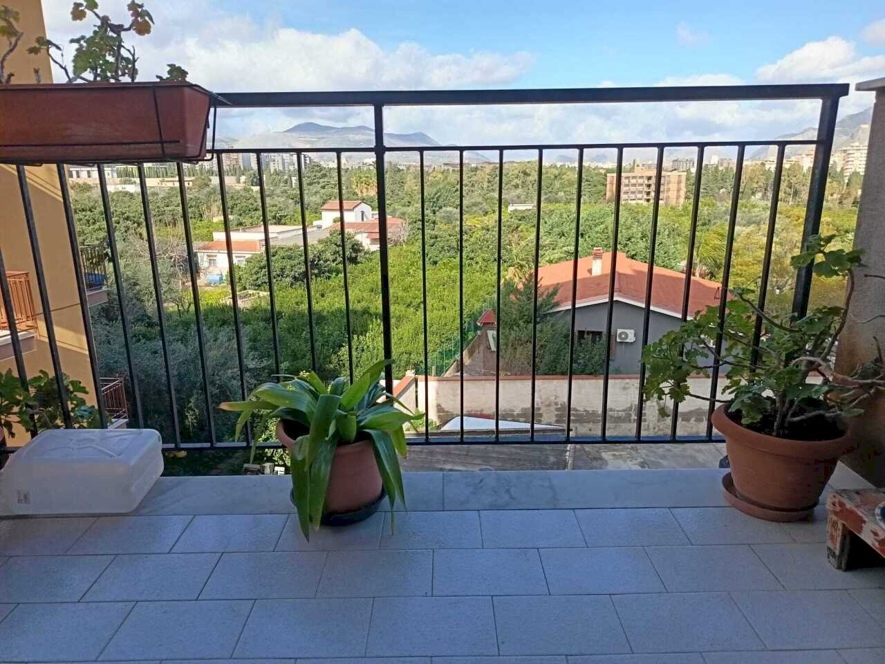 e20fecb7-40e0-4b58-a0d3-aeb7edcb94d2.jpg - Appartamento Palermo - foto 1