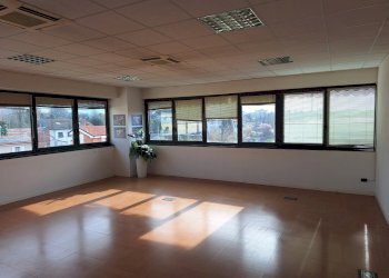 20260303_094630.jpg - Office Sarzana - photo 1