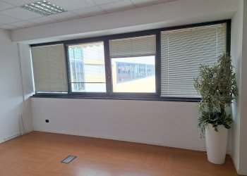 20260303_100600.jpg - Office Sarzana - photo 5