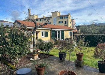 a7b41b4c-0ec3-4551-85ff-73f04e1f50b7.jpg - Townhouse Sarzana - photo 18