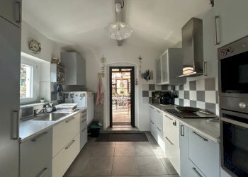 c58a24b0-147c-4762-8a11-540d47f4290b.jpg - Townhouse Sarzana - photo 22