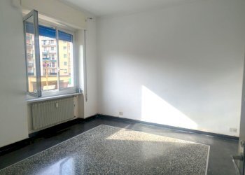 camera - Quadrilocale Via Campomorone 75, Genova (zona Pontedecimo) - foto 5