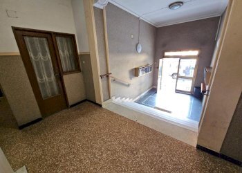 atrio.jpeg - Quadrilocale Via Campomorone 75, Genova (zona Pontedecimo) - foto 14