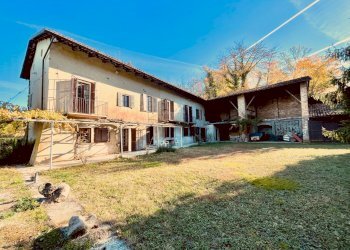 001.jpg - Casale Località Panate 18, Farigliano - foto 1