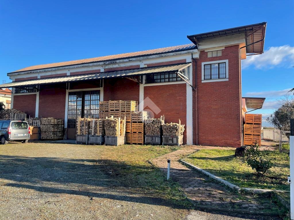 Capannone Capannone Via Marchierù, Cavour - foto 3