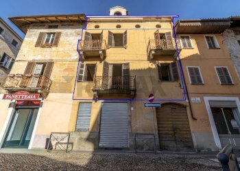 Portion of a house Piazza Giovanni Battista Cossato, 7 
 Centro, Biella - photo 3