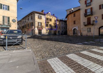 Portion of a house Piazza Giovanni Battista Cossato, 7 
 Centro, Biella - photo 1
