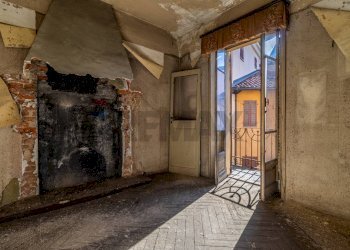 Portion of a house Piazza Giovanni Battista Cossato, 7 
 Centro, Biella - photo 30