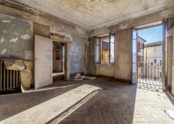 Portion of a house Piazza Giovanni Battista Cossato, 7 
 Centro, Biella - photo 38