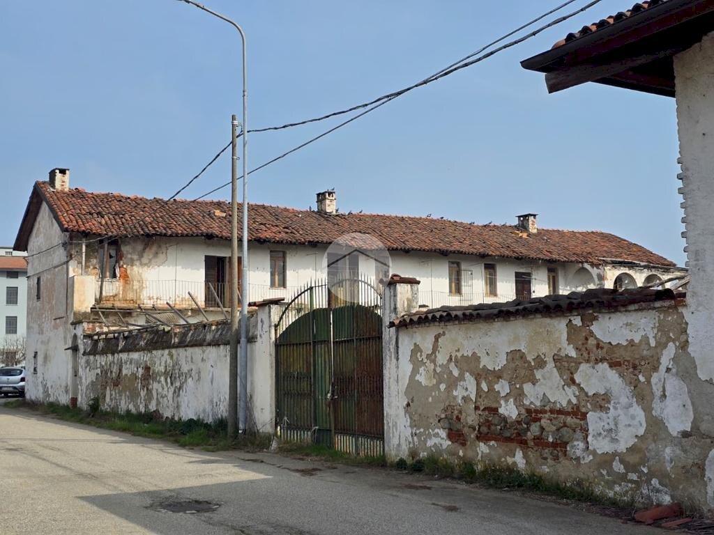 Independent house Via Biagio Frola, Montanaro - photo 3