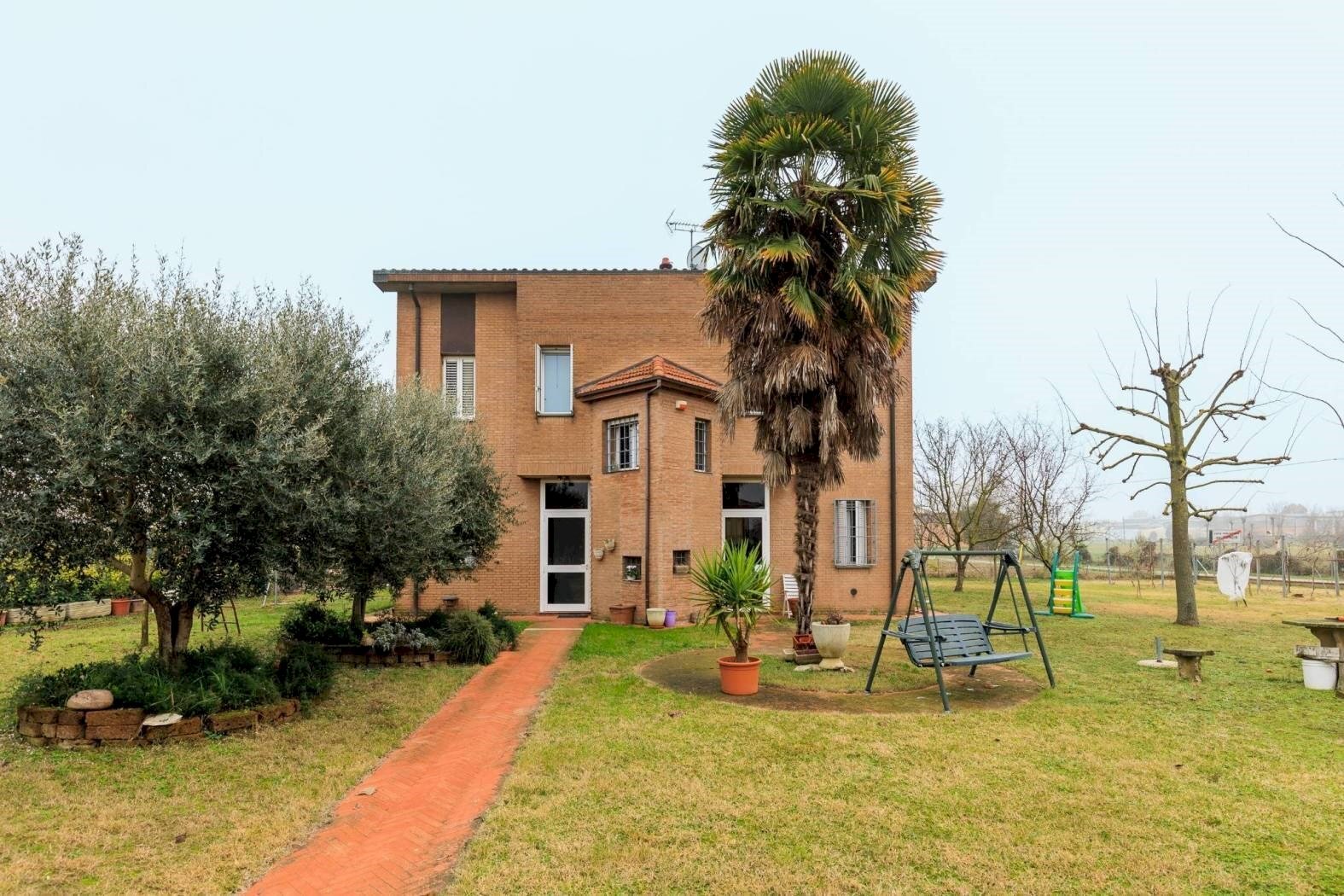 Villa Via Maceri Superiore, 1, Minerbio - photo 1