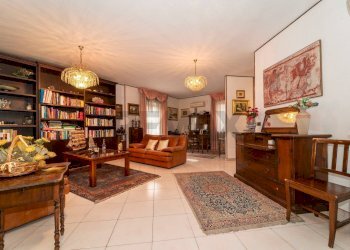 Villa via Tagliaferro, 86 
 Tagliaferro, Moncalieri - foto 70