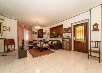 Villa via Tagliaferro, 86 
 Tagliaferro, Moncalieri - foto 73