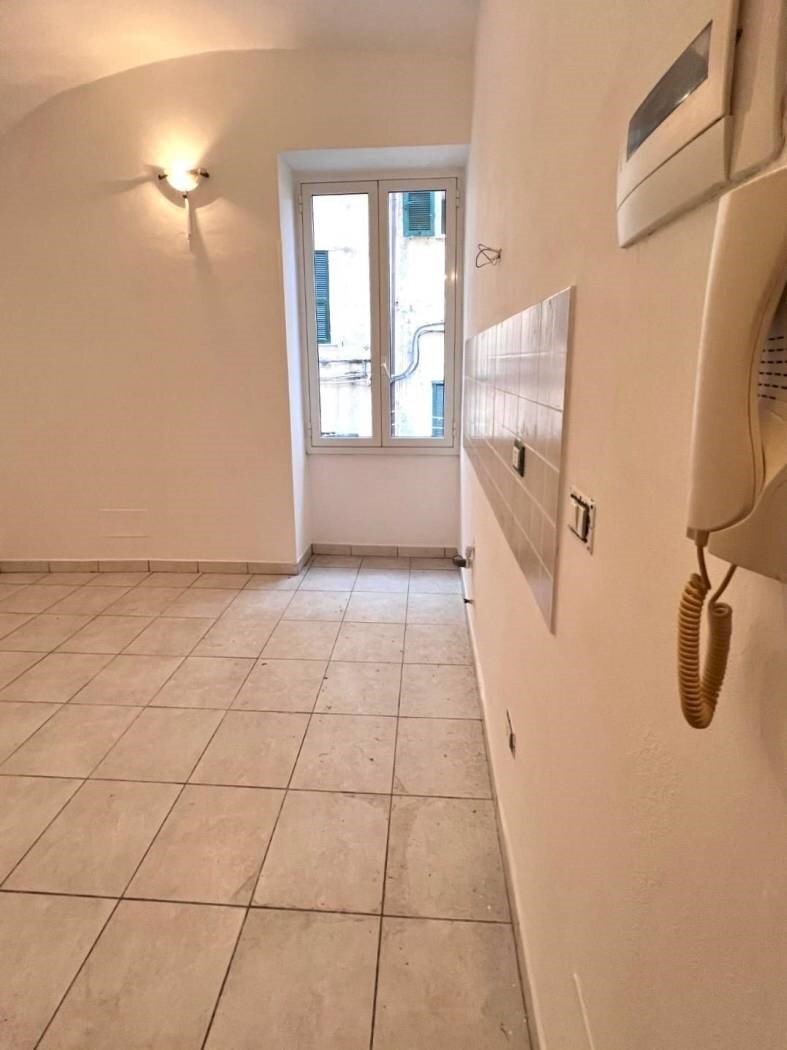 One-room apartment Via Debenedetti, Sanremo - photo 3