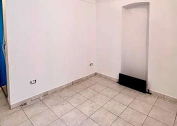 One-room apartment Via Debenedetti, Sanremo - photo 5