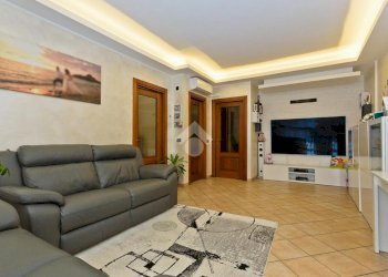 Quadrilocale Via Gardezzana, Riva presso Chieri - foto 1