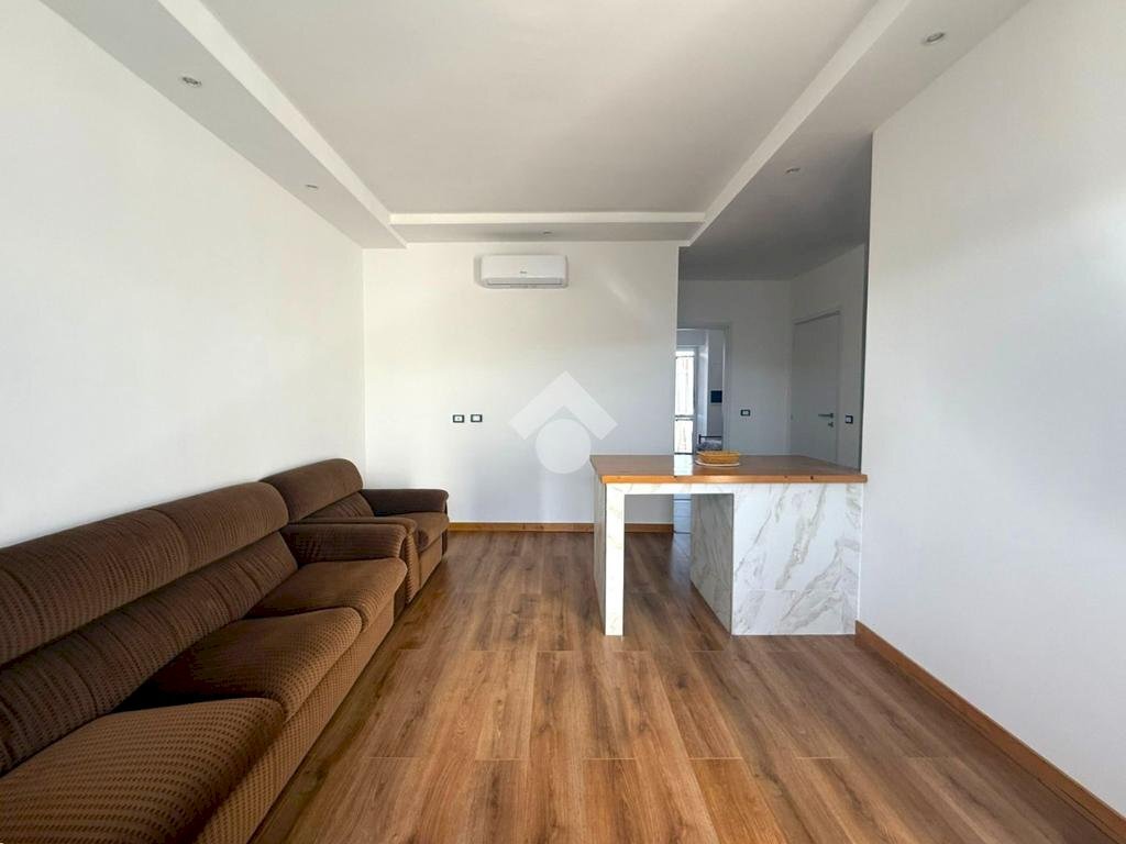 Casa semi indipendente Piazza Monsignore Antonio Torasso, Verolengo - foto 2