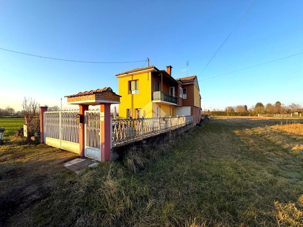 Independent house Corso Industria, Monteu da Po - photo 1