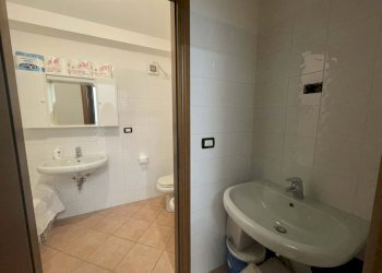 Locale Commerciale Casalfiumanese - foto 4