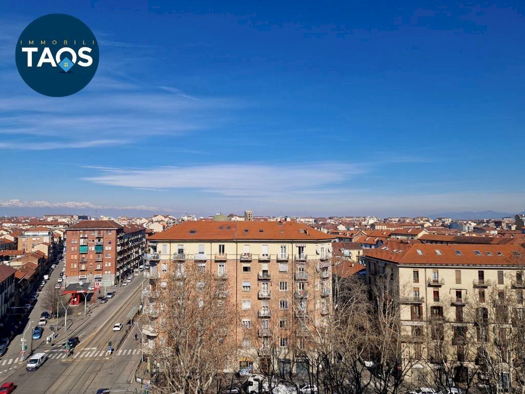 Trilocale Corso Giulio Cesare, 58, Torino (zona Aurora) - foto 1