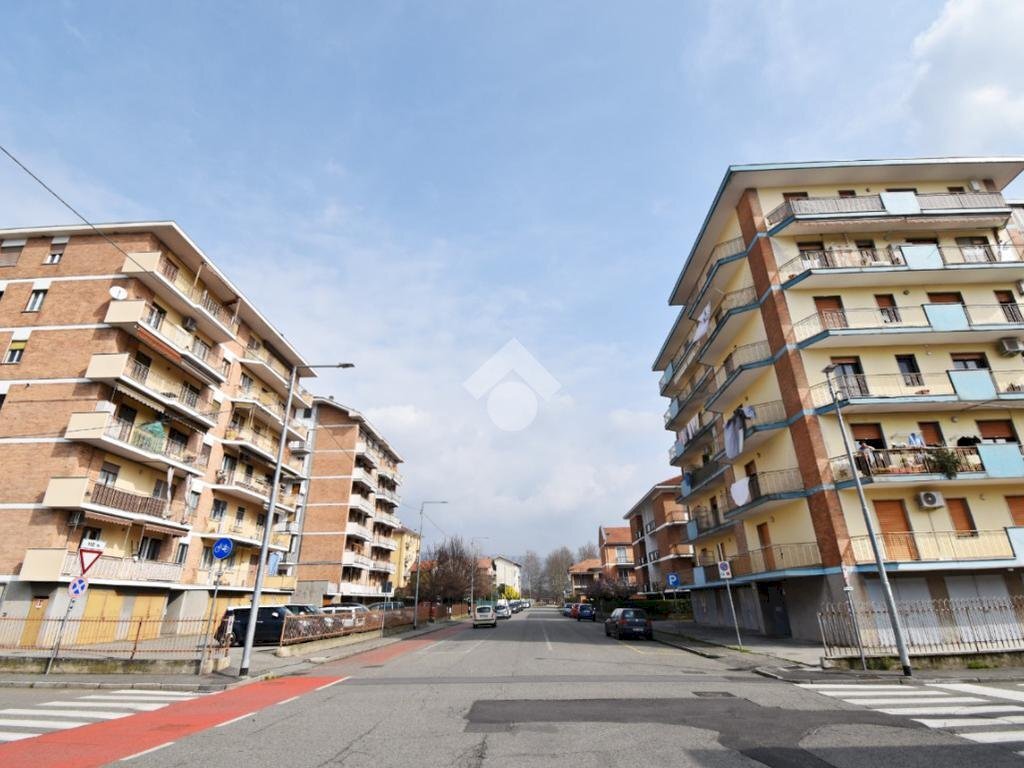 Appartamento Via Alcide de Gasperi, Ivrea - foto 2